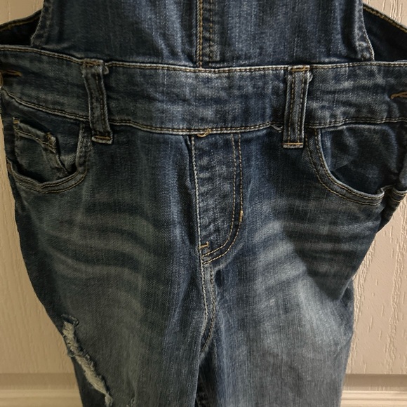 Overalls, Dollhouse size 5 denim distressed junior/teens stretch, material, EUC - Picture 5 of 12